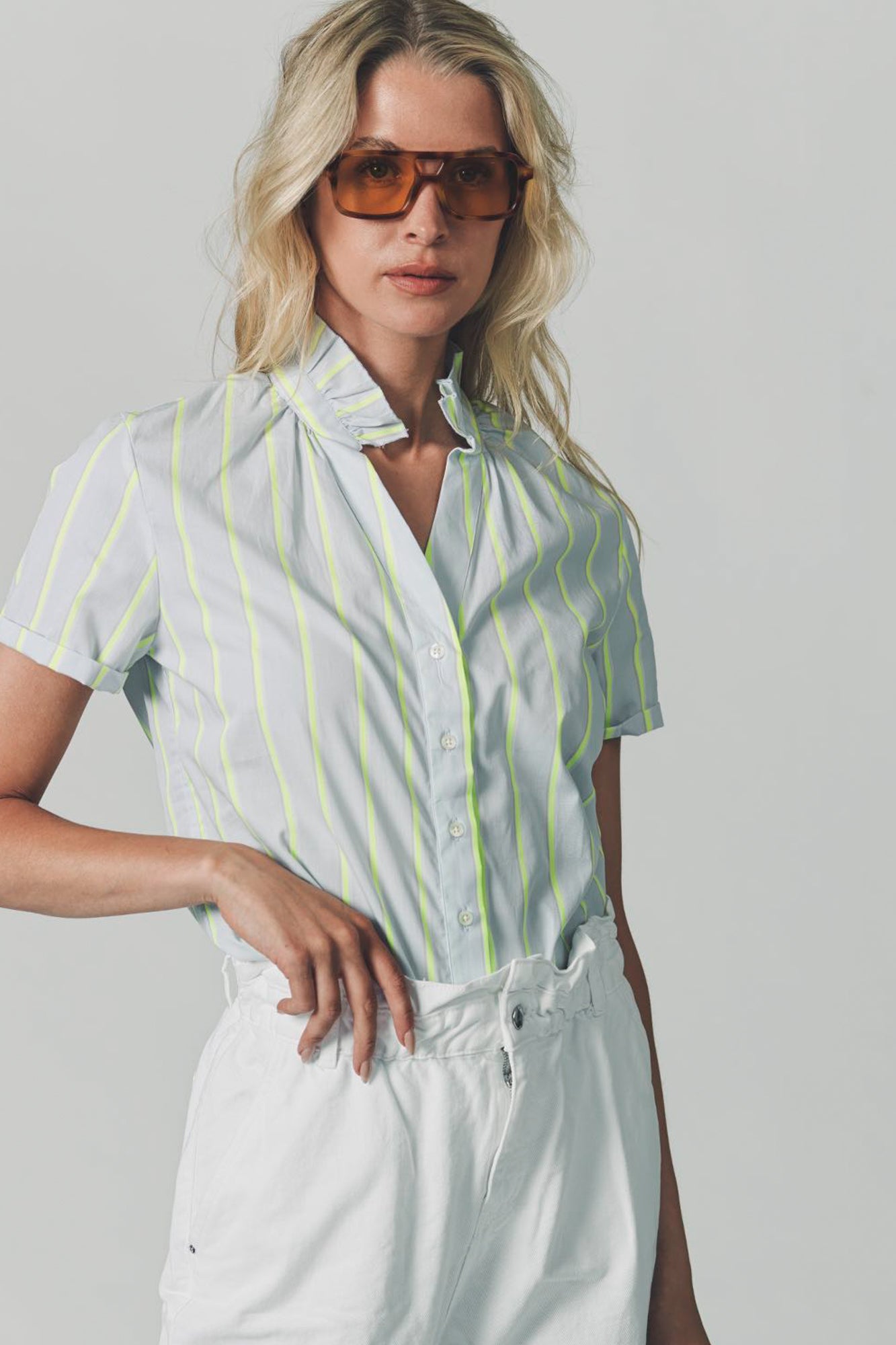 The Short Sleeve Ruffled Collar Shirt