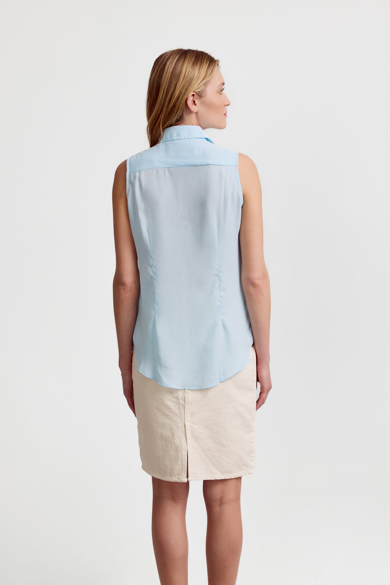 The Signature Sleeveless Shirt