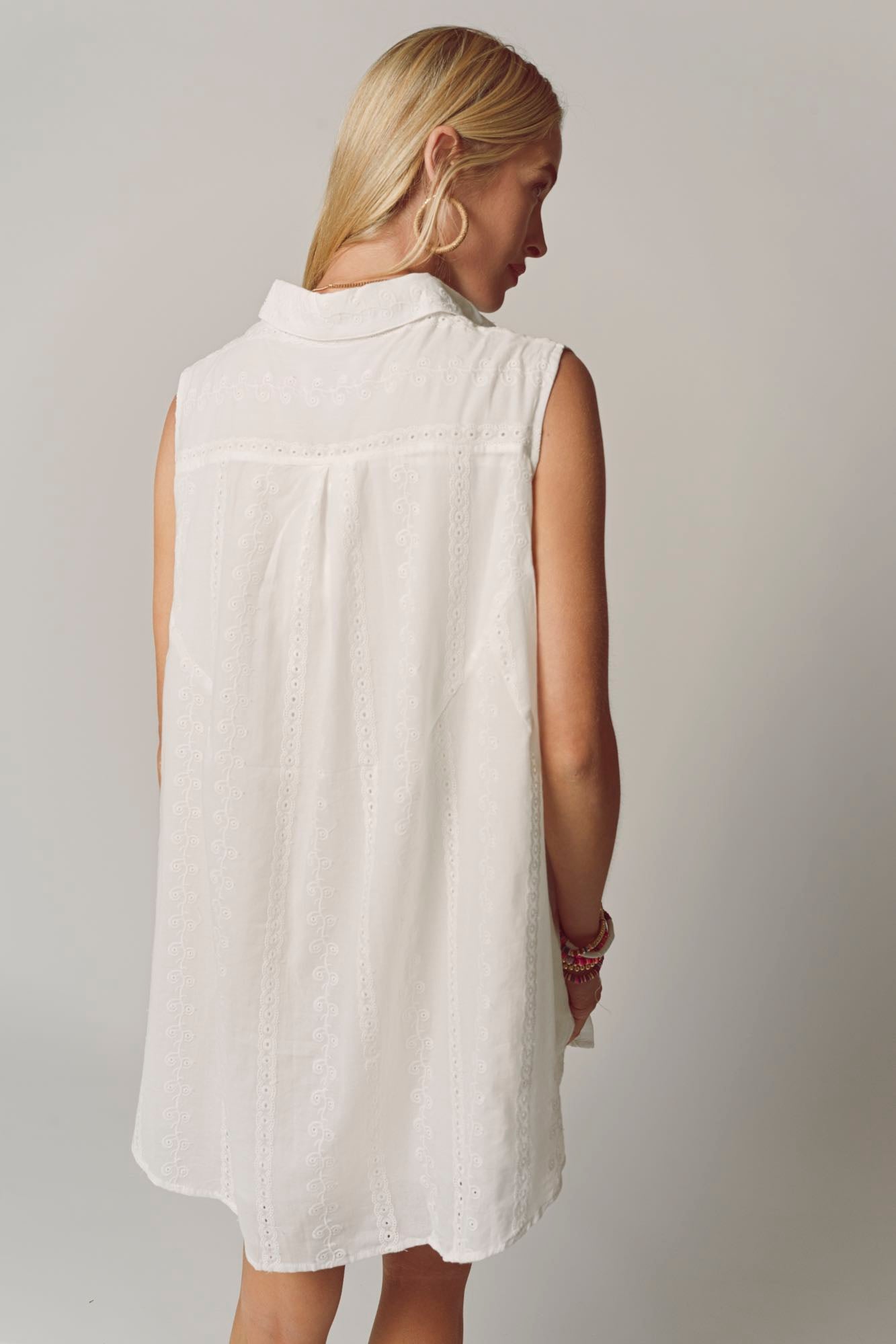 The Sleeveless Raya Dress