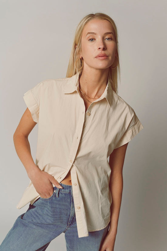 The Short Sleeve Boyfriend Shirt in Cotton