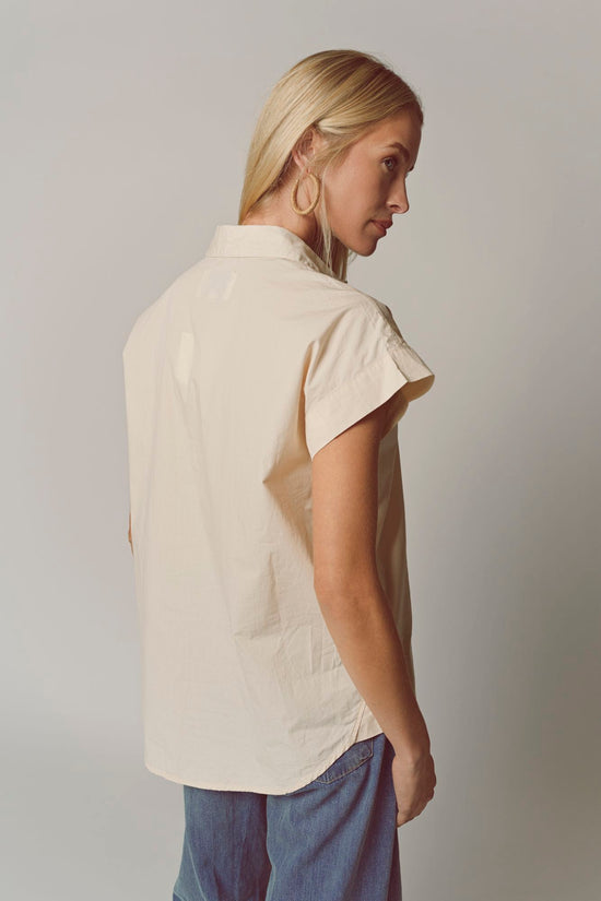 The Short Sleeve Boyfriend Shirt in Cotton