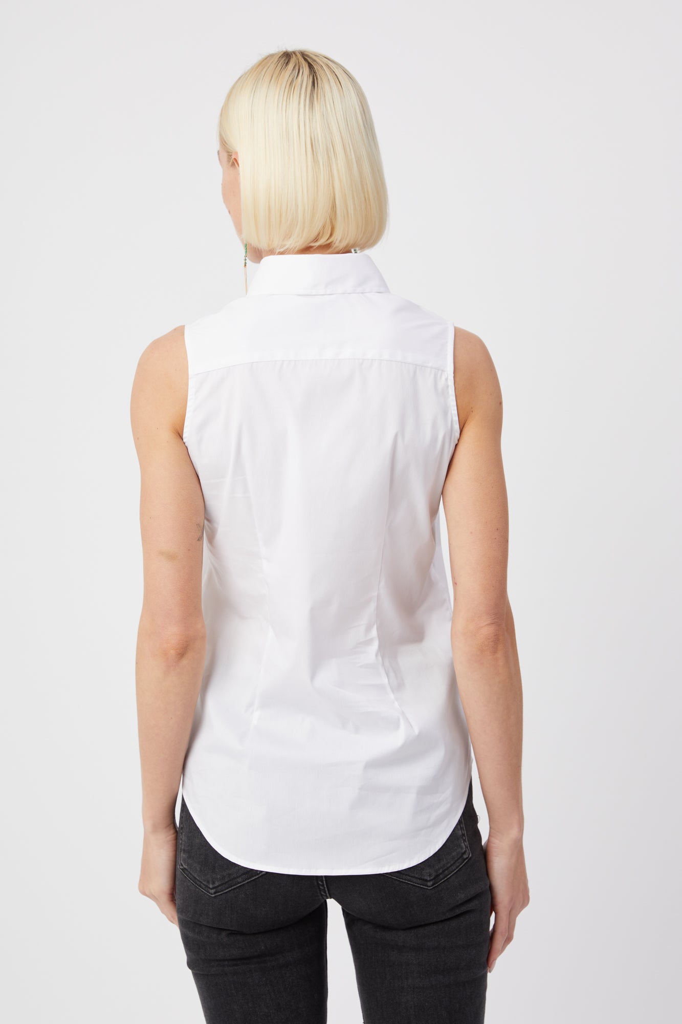 The Sleeveless Shirt