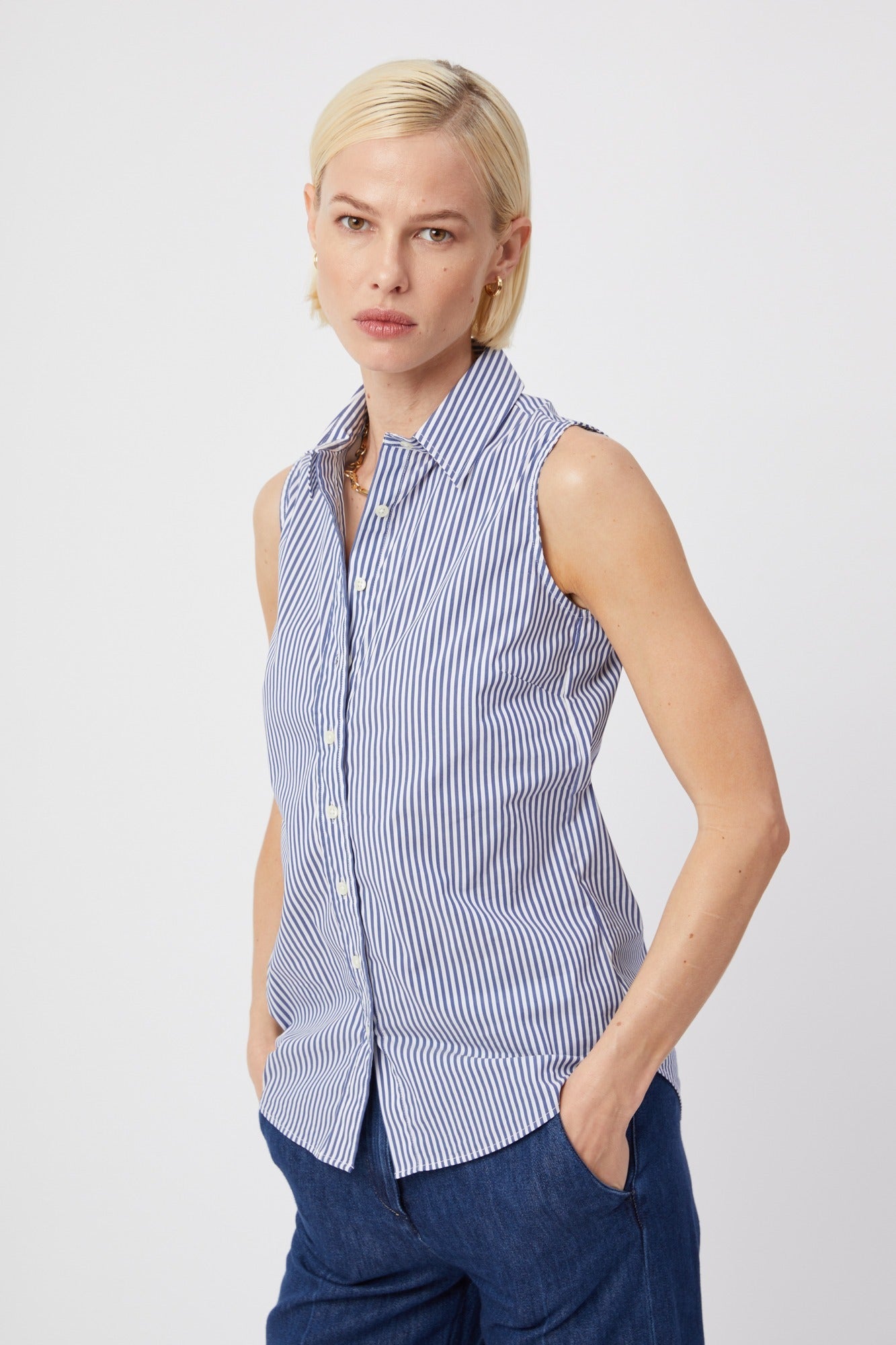 The Sleeveless Shirt