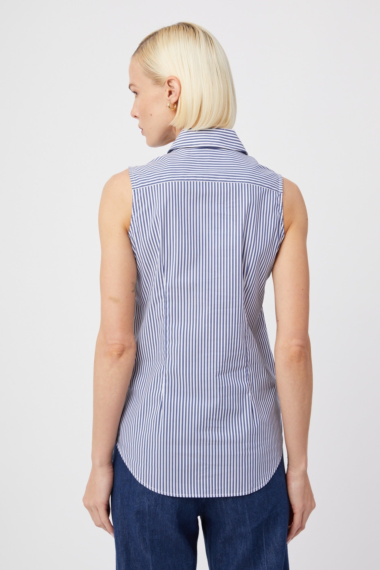 The Sleeveless Shirt