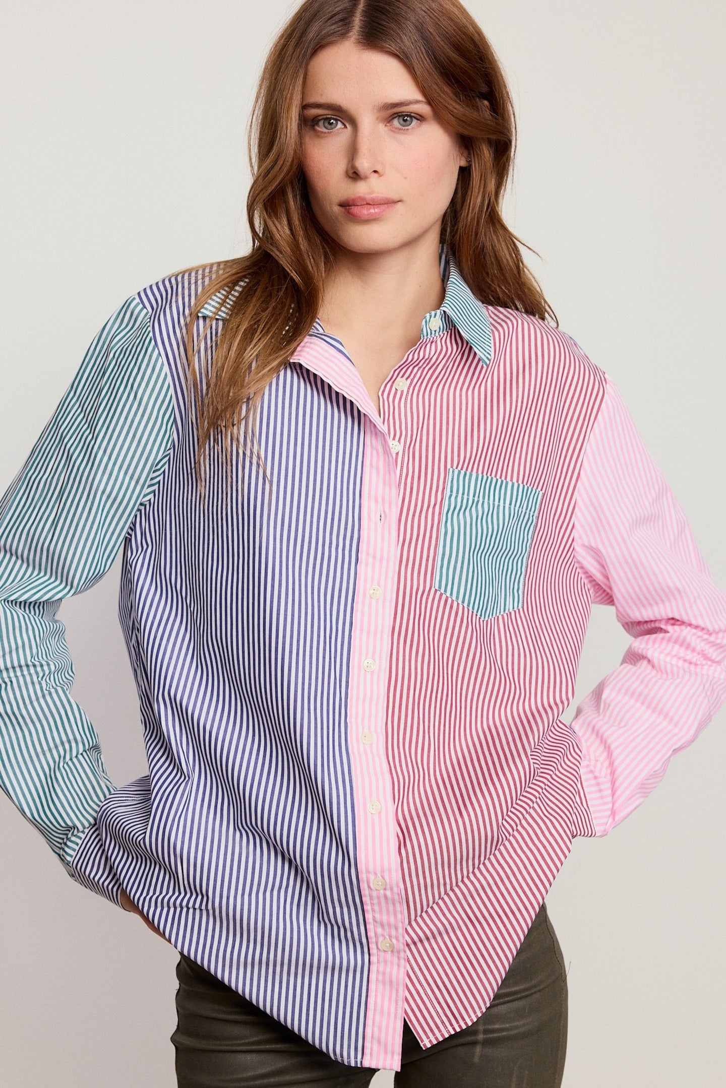The Boyfriend Shirt in Multicolor Stripe