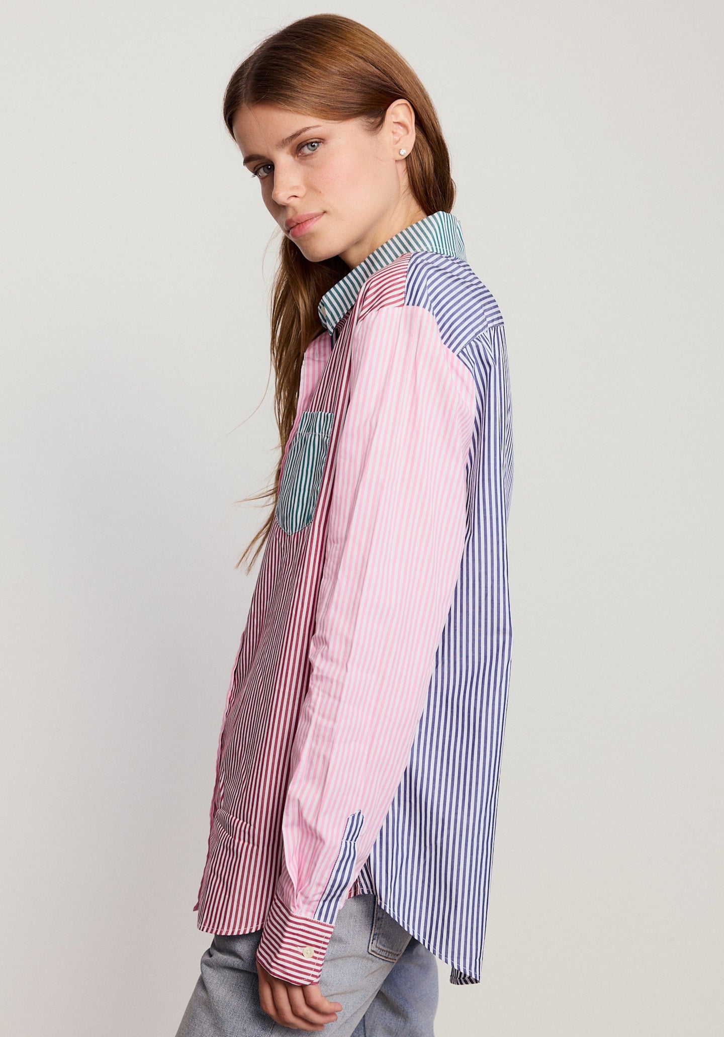 The Boyfriend Shirt in Multicolor Stripe