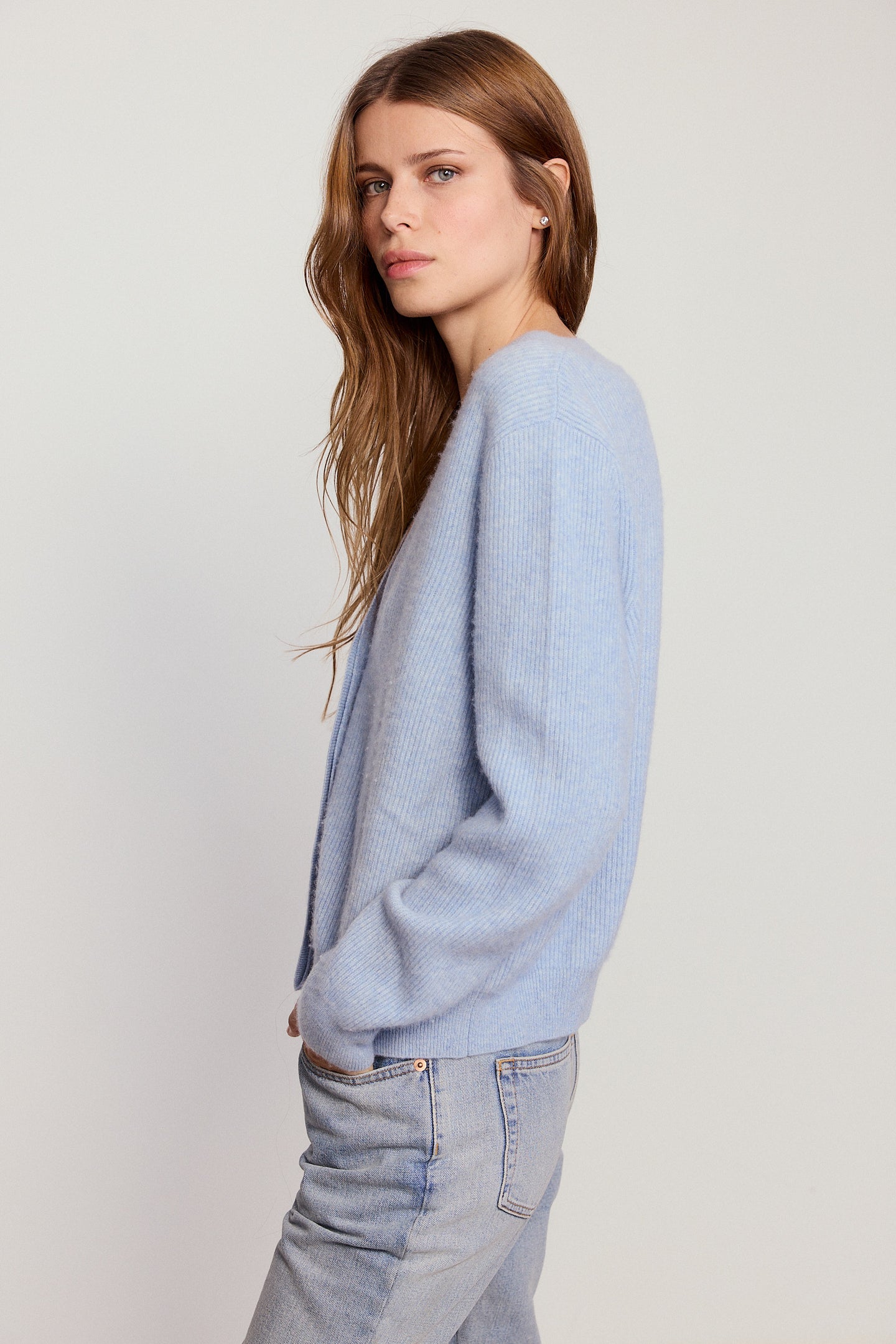 The Cashmere V-Neck Sweater