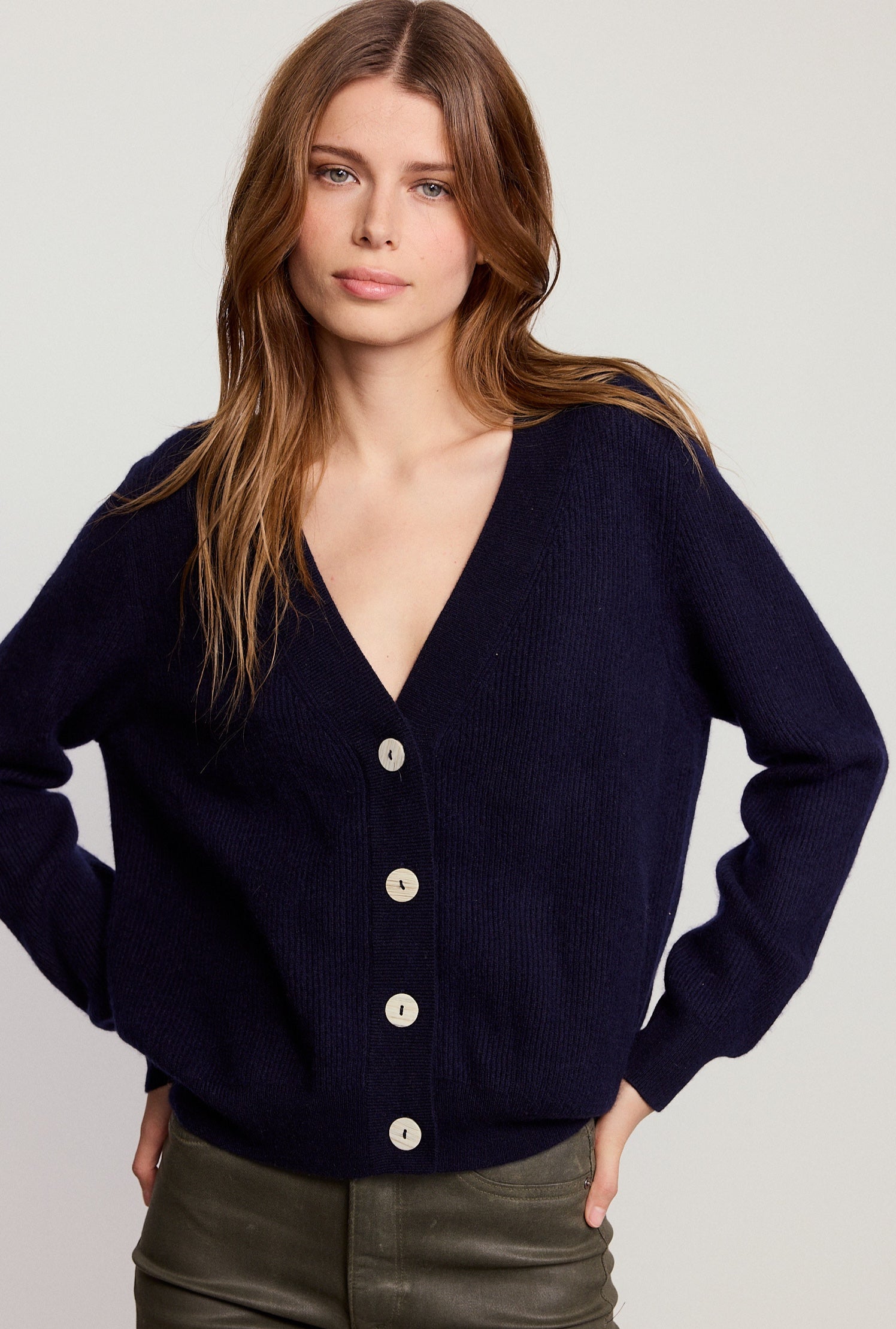 The Cashmere V-Neck Sweater – The Shirt