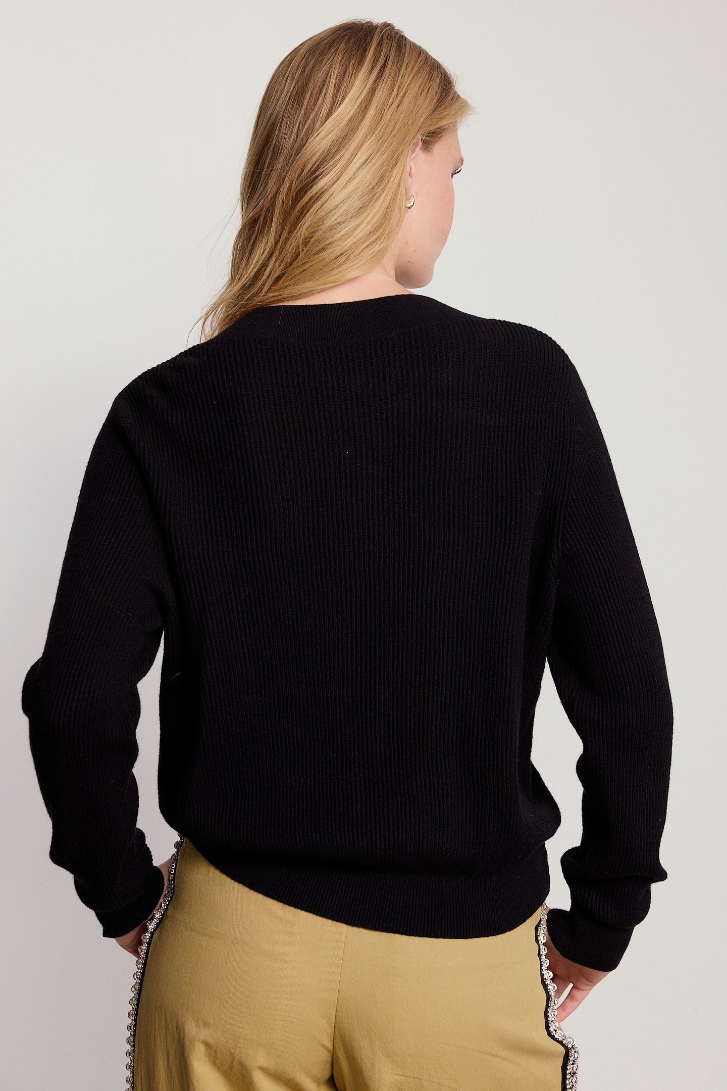 The V-Neck Cotton Cashmere Sweater
