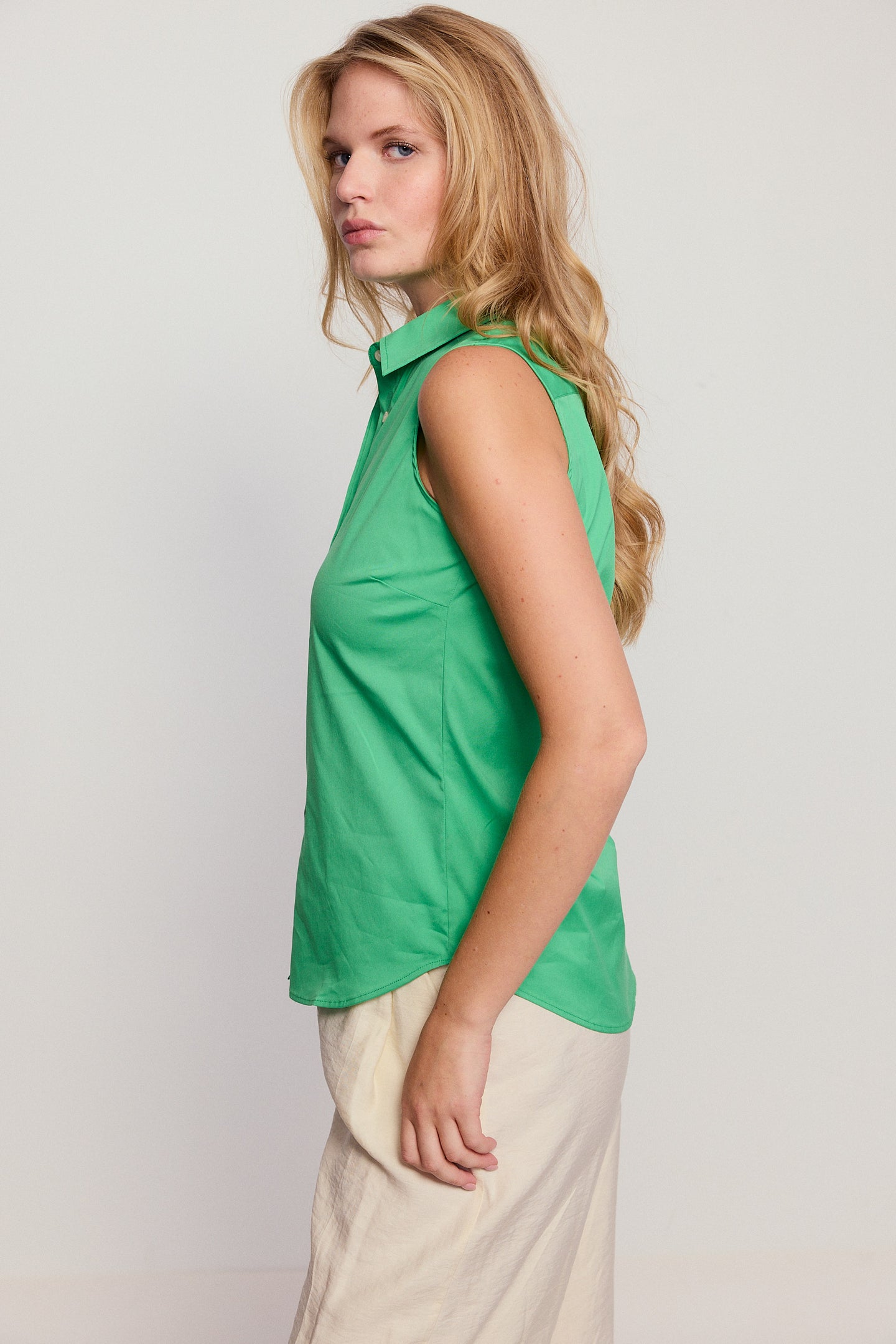 The Sleeveless Shirt