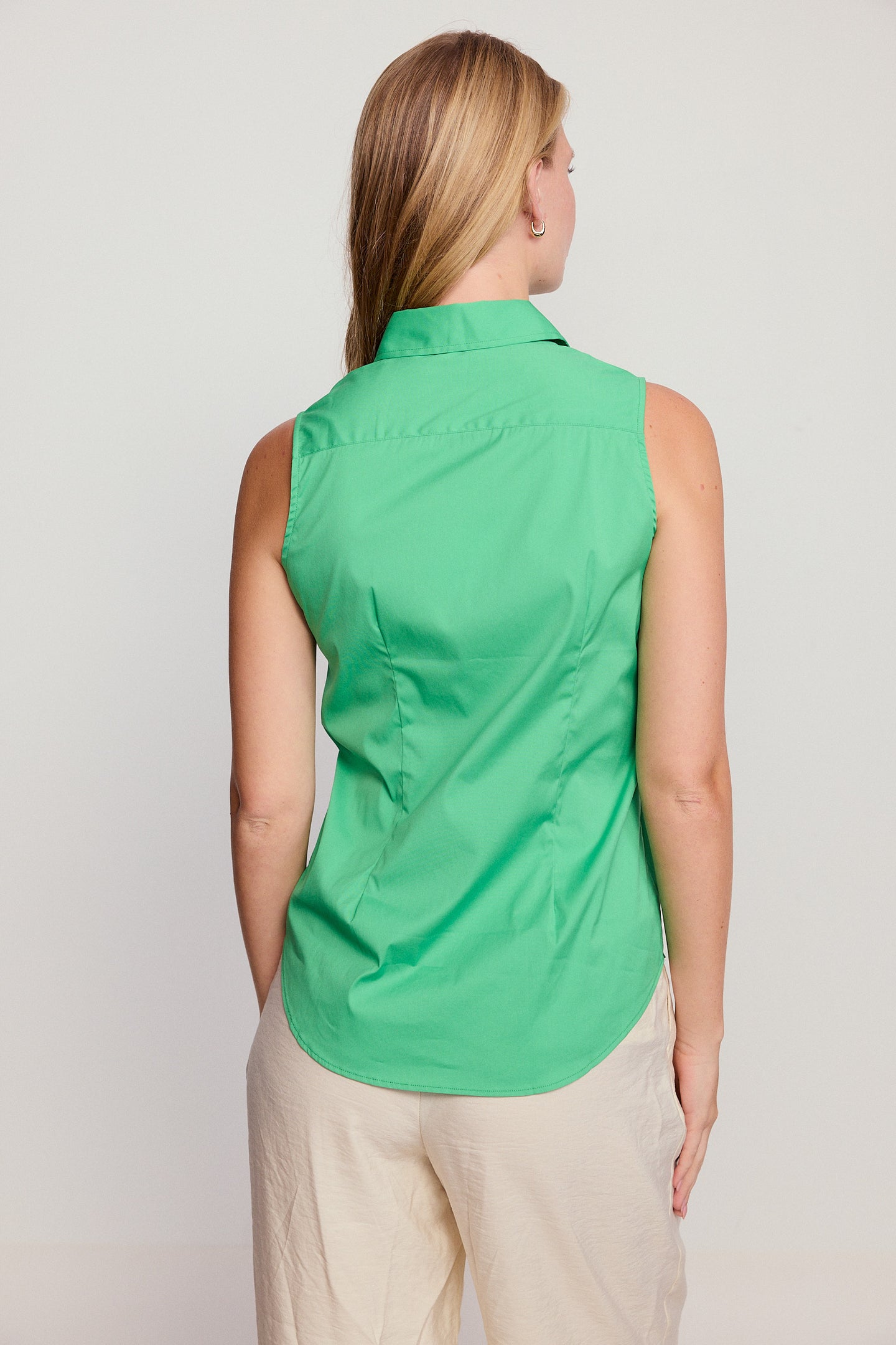 The Sleeveless Shirt