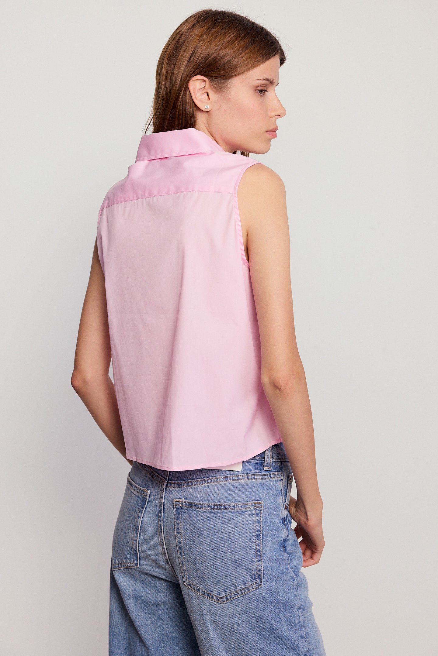 The Boxy Cropped Sleeveless Shirt