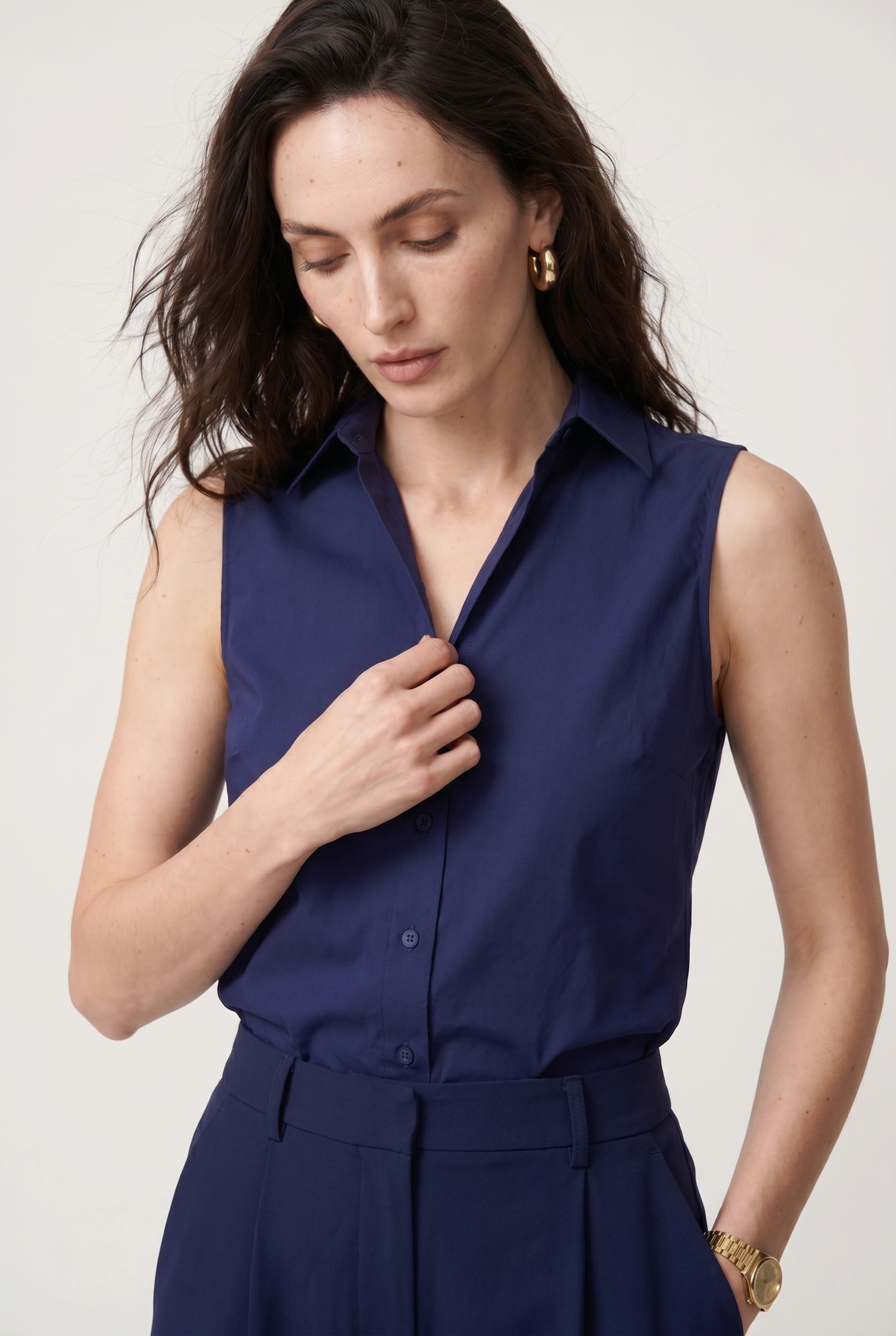 The Sleeveless Shirt