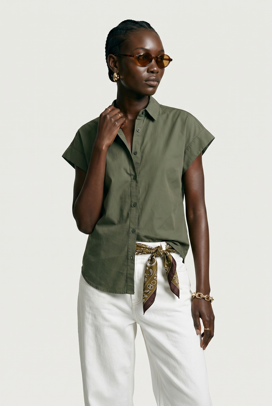 The Short Sleeve Boyfriend Shirt in Cotton