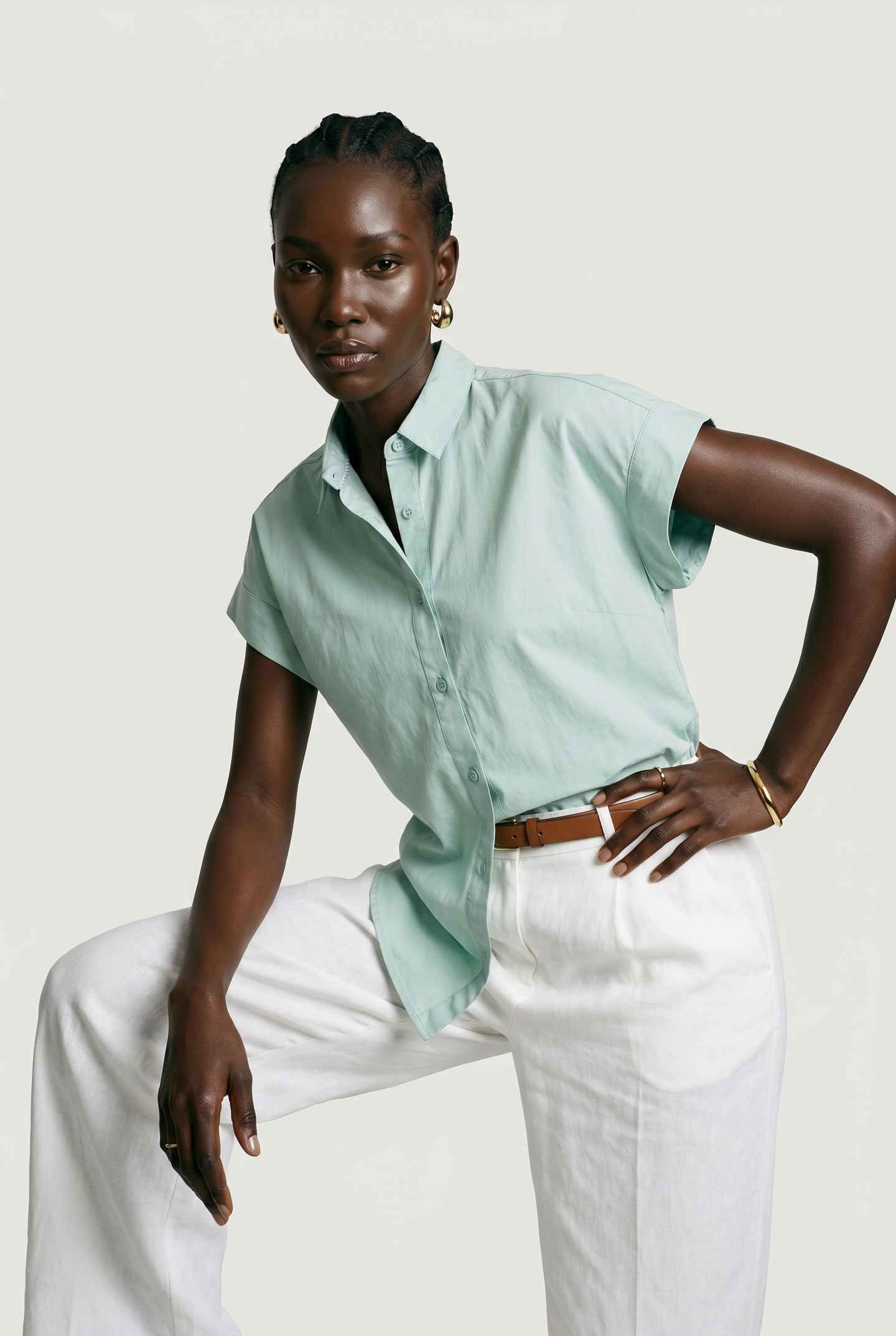 The Short Sleeve Boyfriend Shirt in Cotton Sky Blue / XS