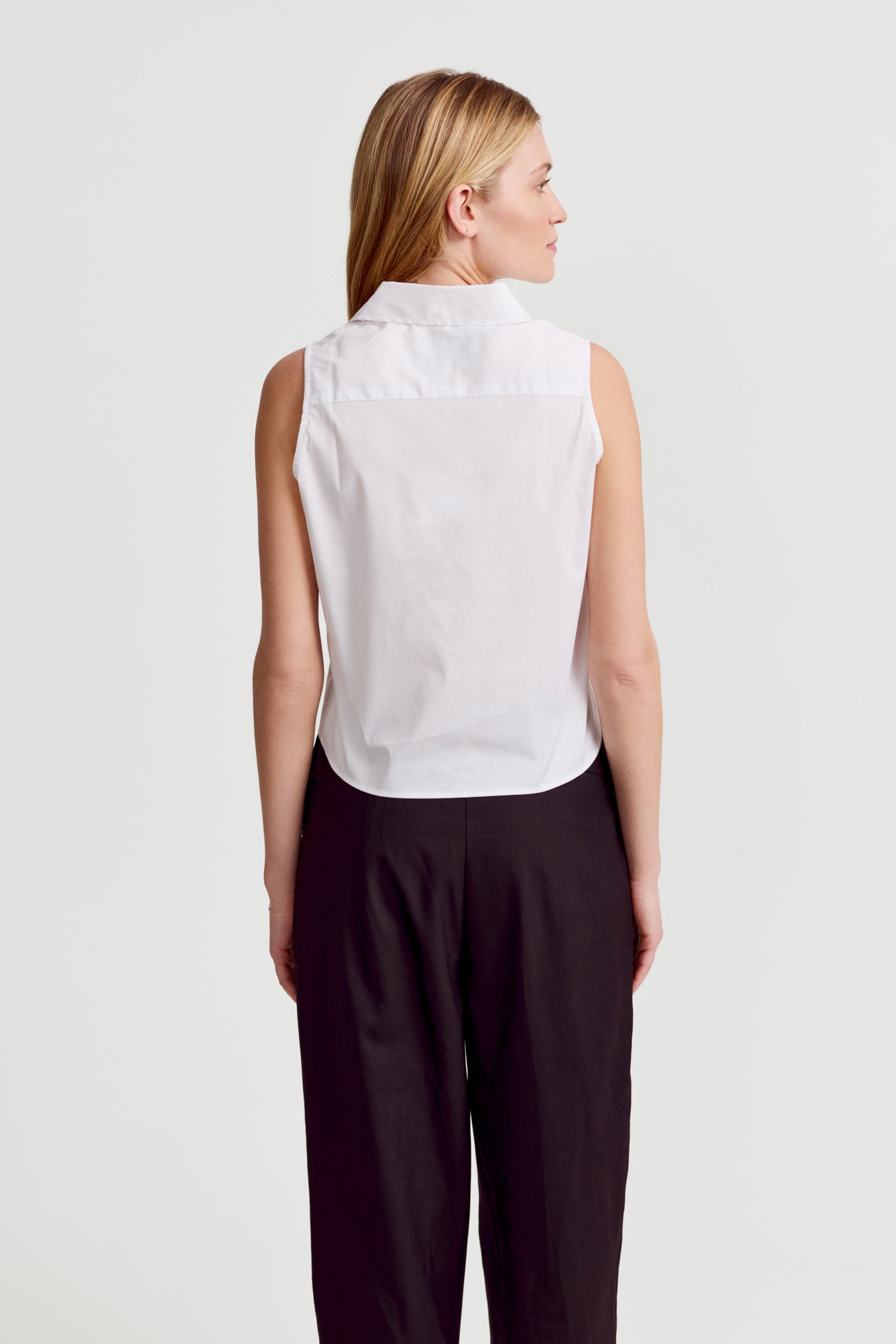 The Boxy Cropped Sleeveless Shirt