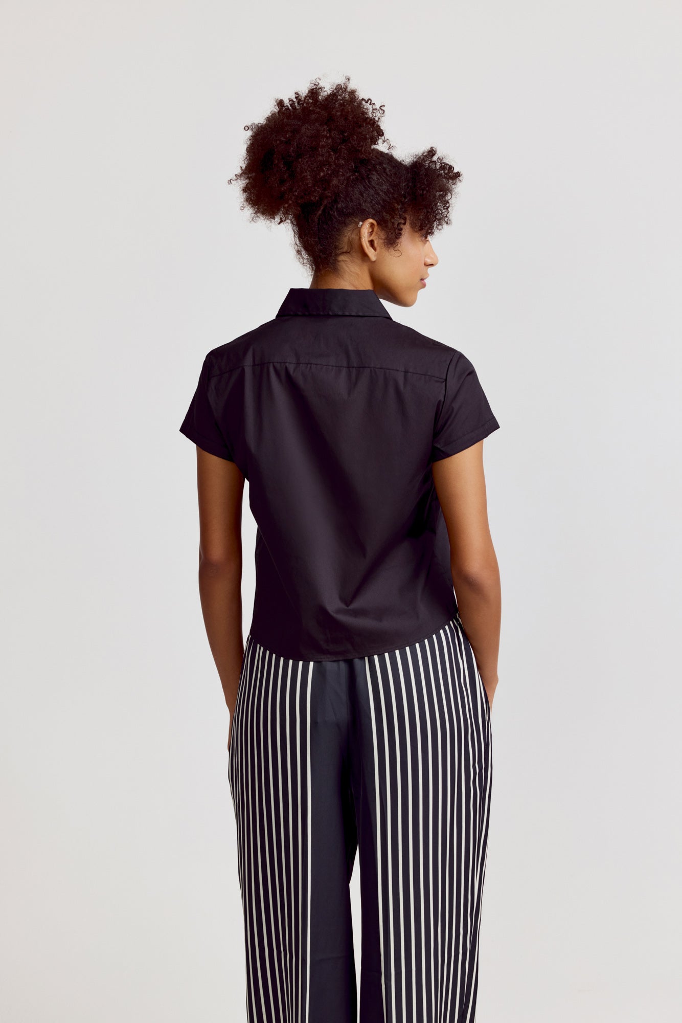The Boxy Short Sleeve Cropped Shirt