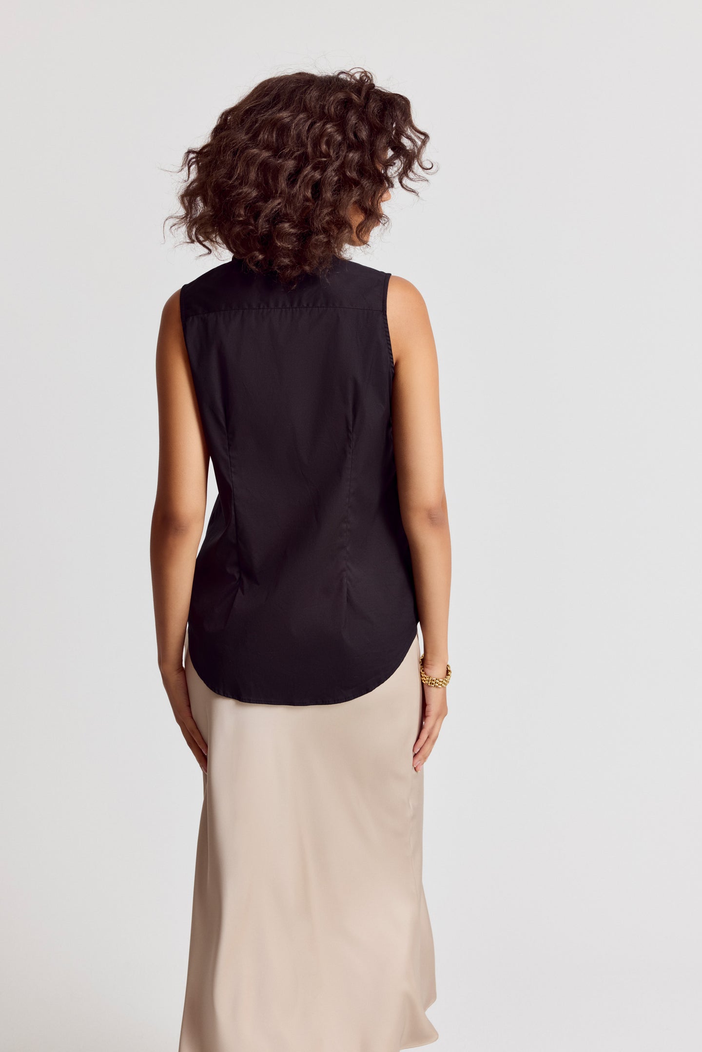 The Sleeveless Shirt