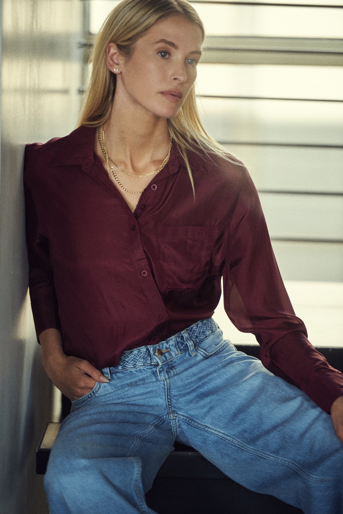 silk burgundy dress shirt The / XL burgundy dress shirt black pants